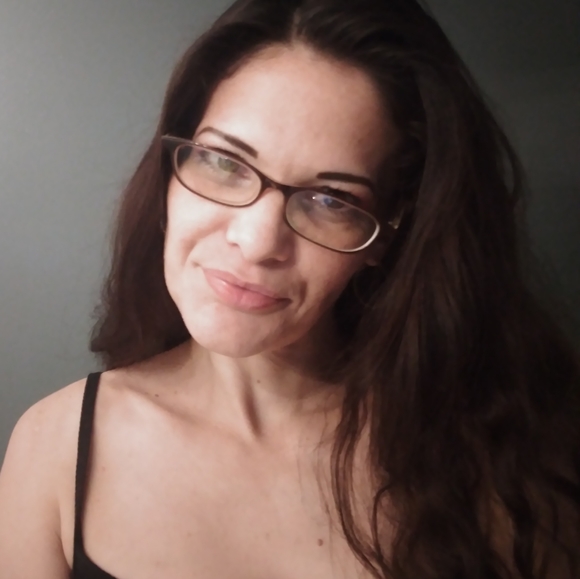 Meet your Posher, Chrissy - Picture 8 of 10